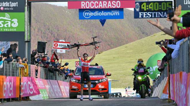 Giro d'Italia 2016, 6ª tappa: a Roccaraso primo arrivo in salita (LIVE)