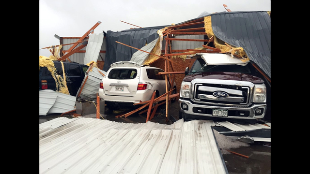 Storm causes flash flooding, freeway closures in Southwest