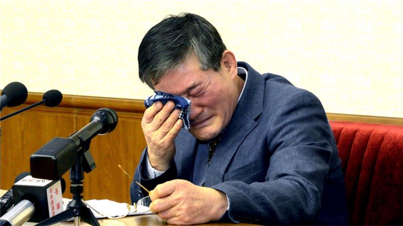 North Korea hands US citizen 10 years hard labour