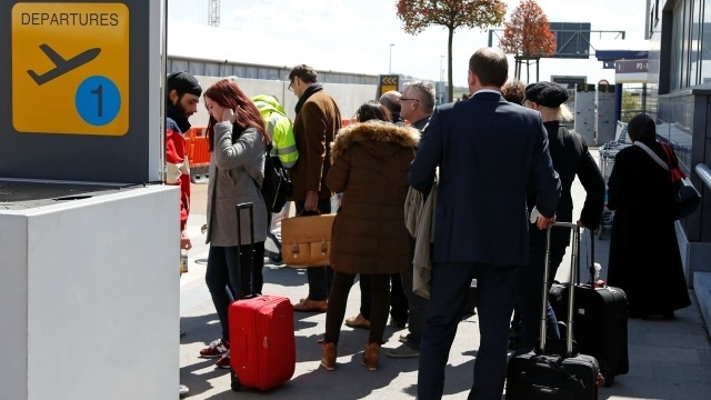 United States Airport screening made 70,000 miss American Airlines flights this year