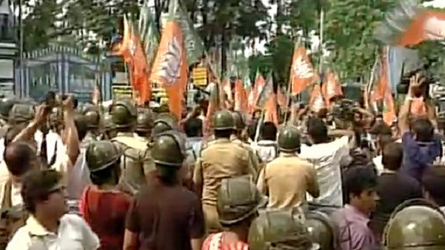 West Bengal BJP protests outside CM Mamata Banerjee's house against attack on Roopa Ganguly