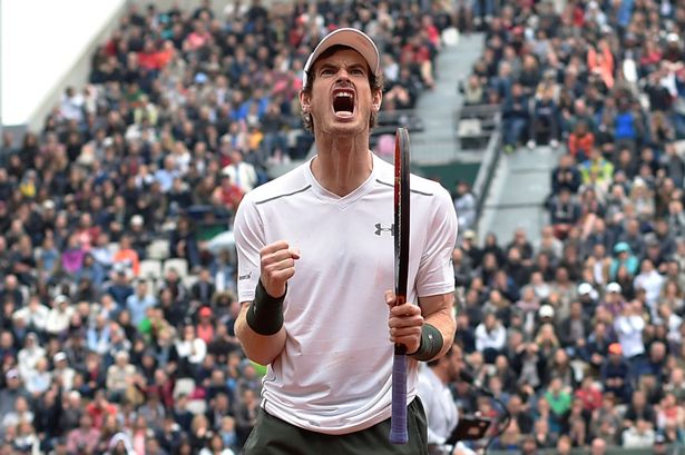 Andy Murray reacts