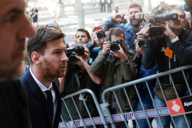 Lionel Messi arrives to court