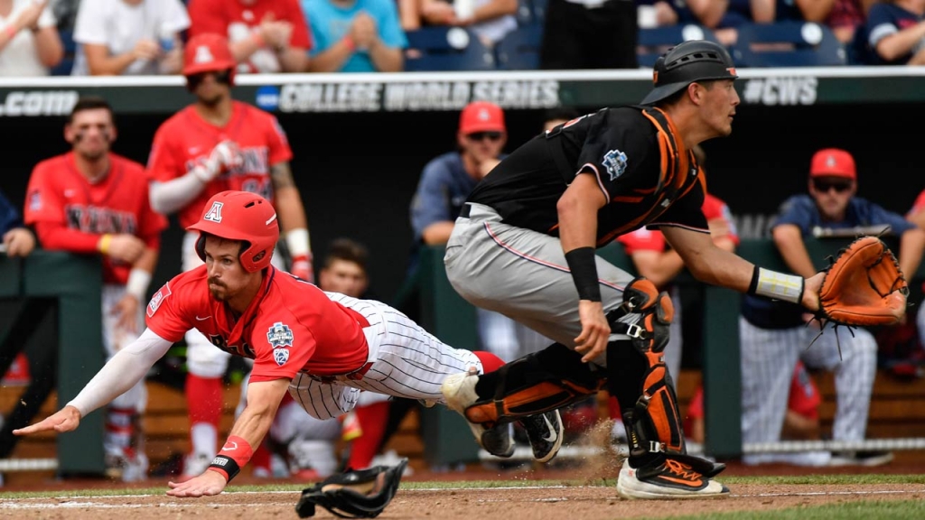 Arizona shuts out UCSB 3-0, advances to CWS bracket final