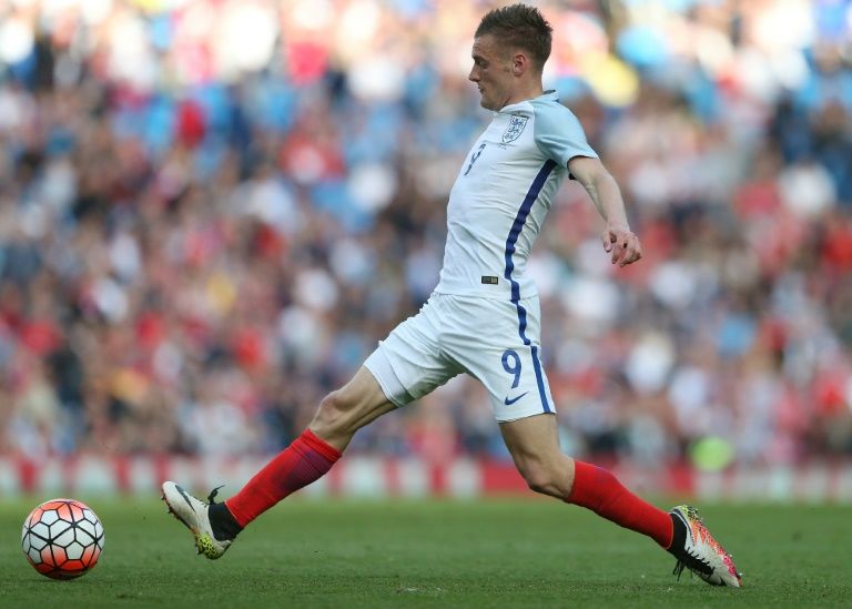 Double trouble as Jamie Vardy 'blocks lookalike on Twitter'