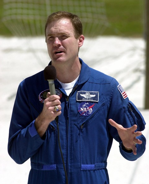 Former astronaut charged with murder in Florida wreck that killed 2