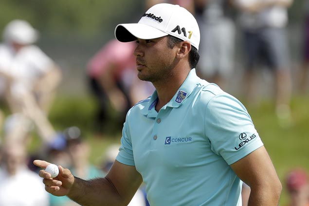 Jason Day back in the groove with four birdies and an eagle although still six strokes off the pace