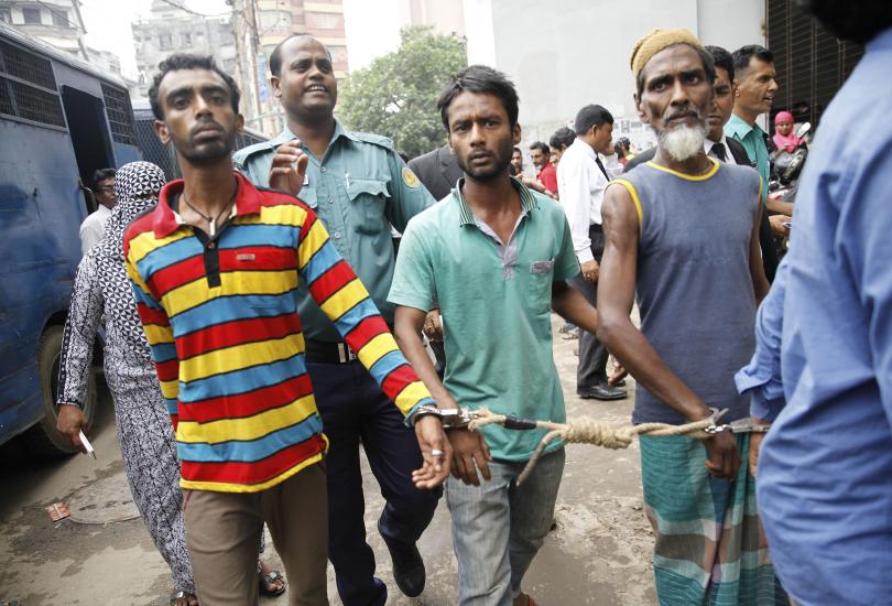 Bangladesh detains 1600 suspected radicals to end attacks