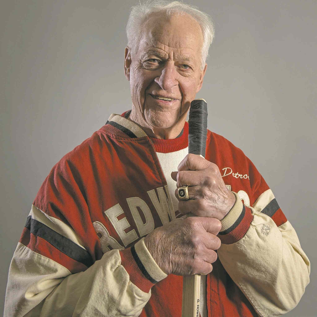 Red Wings&#39 great Gordie Howe died Friday