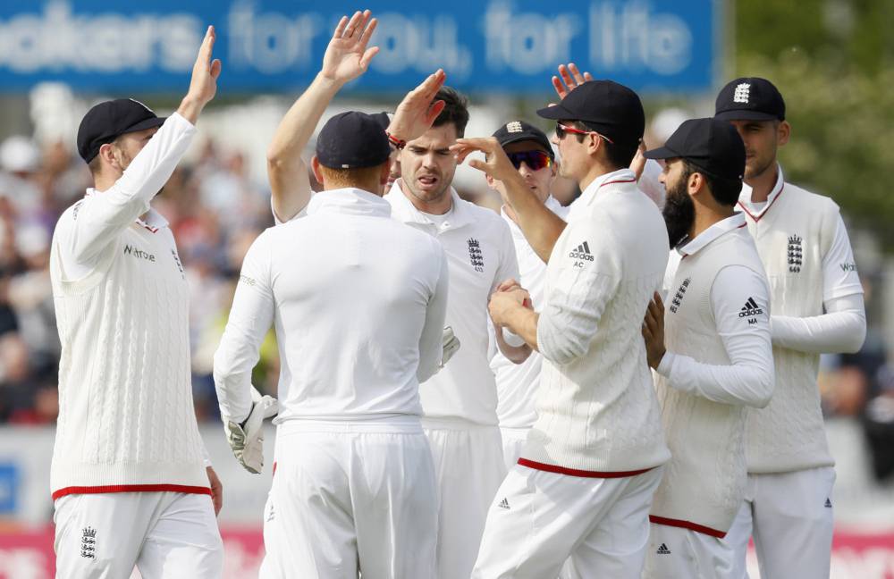 England win second Test and series against Sri Lanka