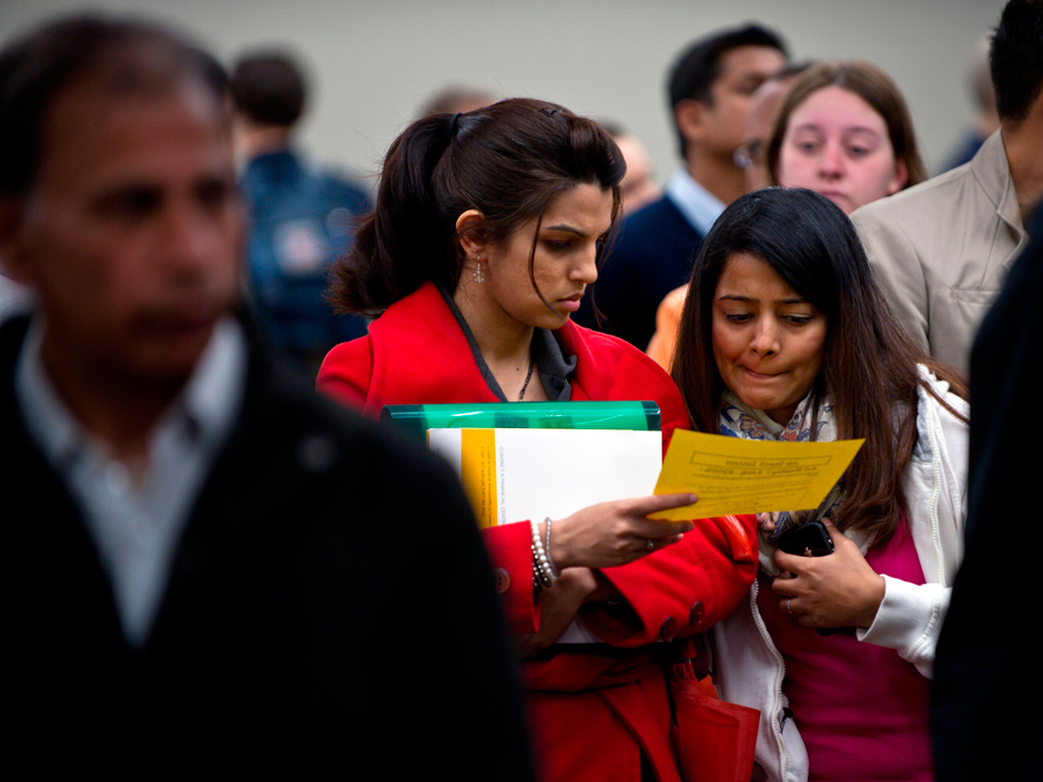 Canada’s economy added 13,800 jobs in May