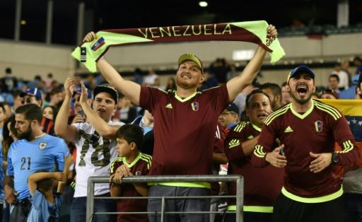 Cheering on Vinotinto Venezuelans escape their problems