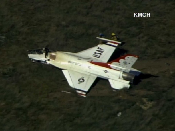 Thunderbird crashes following USAFA graduation