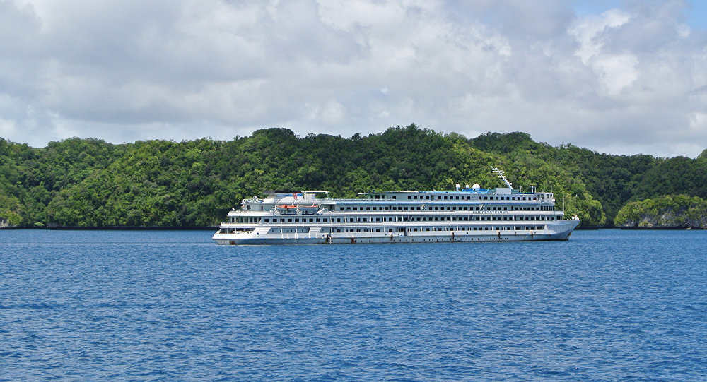 Chinese cruise ship Xian Ni