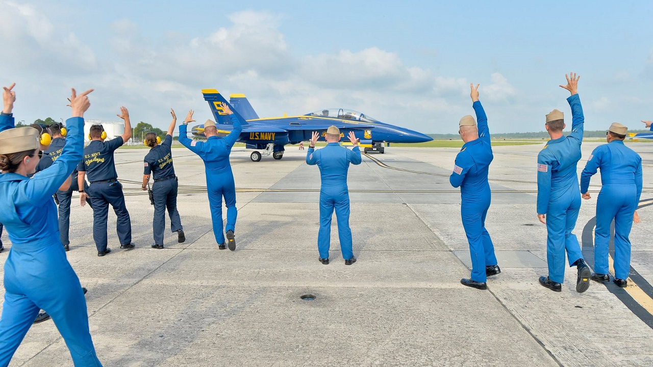 Blue Angels share posts on first practice since deadly crash