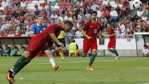 Cristiano Ronaldo scores for Portugal