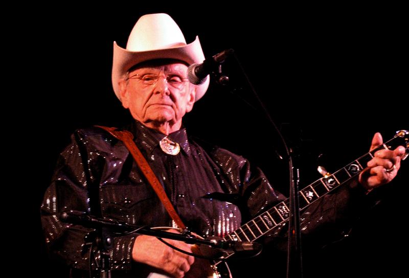 Dr. Ralph Stanley performs at Grass Valley California in 2006