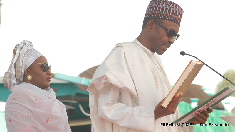 Muhammadu Buhari taking oath of office in Abuja