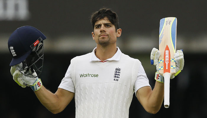 Alastair Cook can surpass Sachin Tendulkar's world batting record England coach Trevor Bayliss