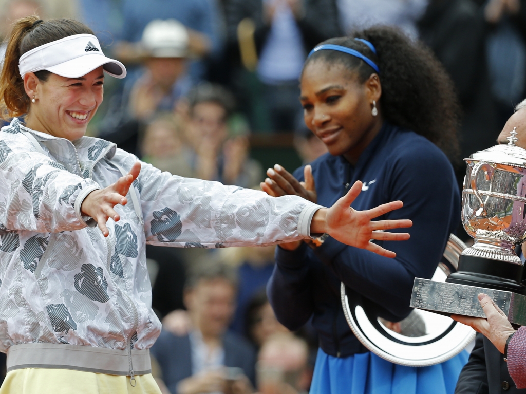 Serena Williams upset in French Open final by Garbine Muguruza