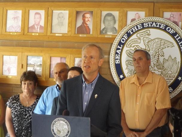 Gov. Bruce Rauner speaks Wednesday at the Vienna Correctional Center. 
 Brad Palmer WSIU Radio