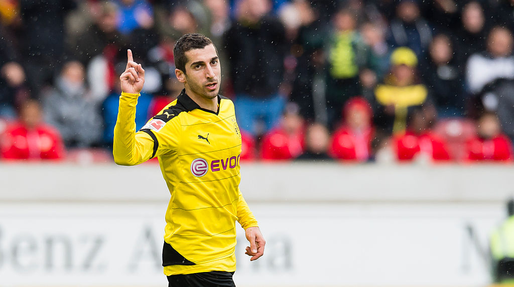 Confirmed Mkhitaryan listening to offers to leave as Arsenal and Chelsea prepare bids