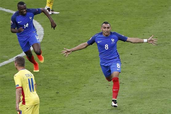 Hosts France beat Romanis 2-1 in the opening match of the European Championship