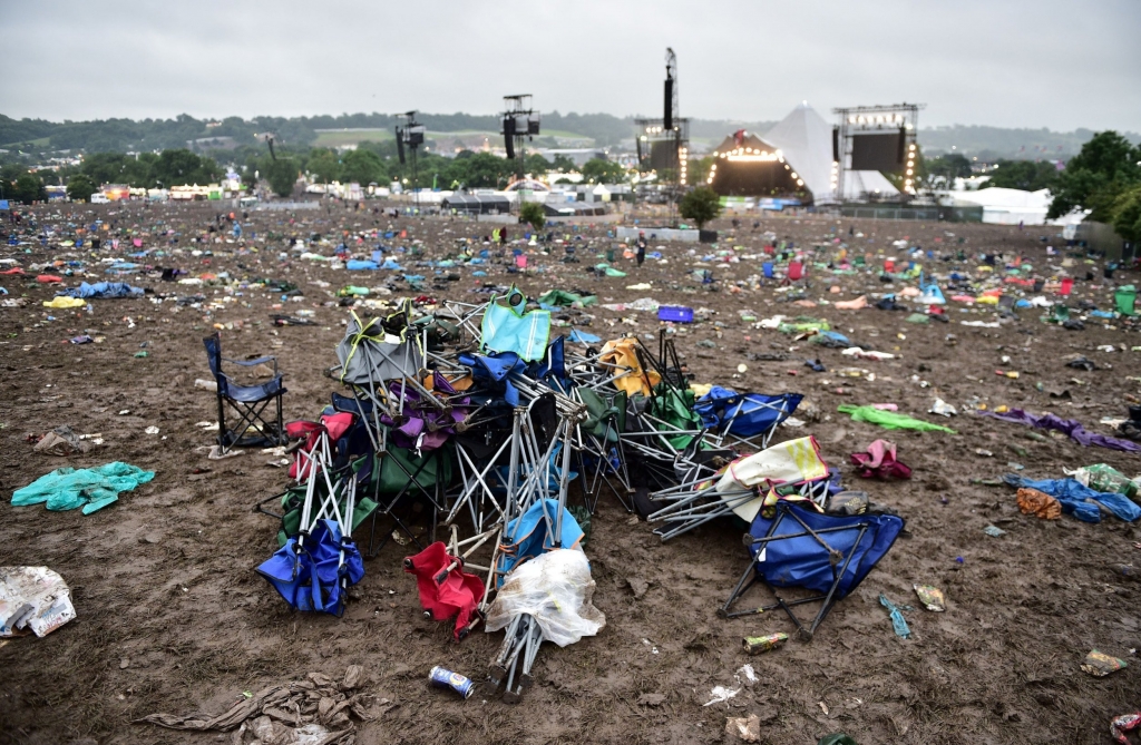 Forget Brexit- fans begin tricky process of pulling out of Glastonbury