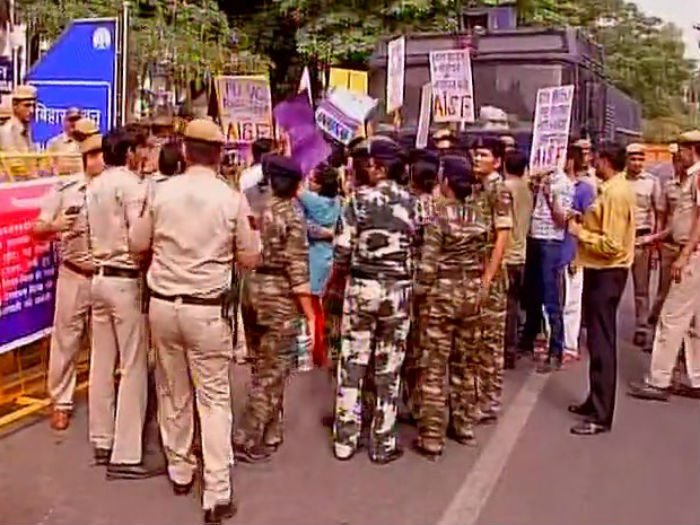 JNU students demand reservation for profs, Kanhaiya detained