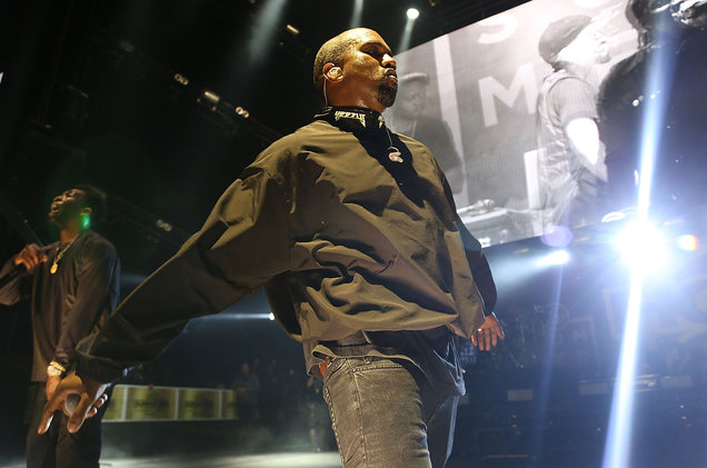 Kanye West performs at the 2016 Hot 97 Summer Jam at Met Life Stadium