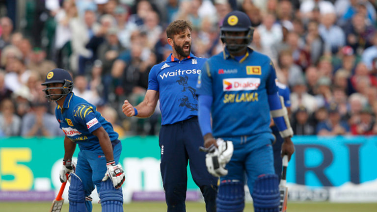 Liam Plunkett took three wickets including that of Kusal Mendis