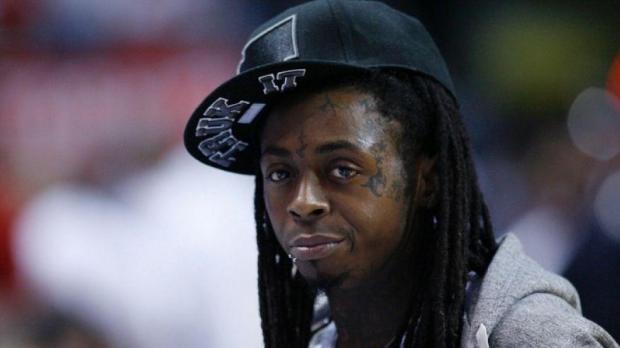 Lil Wayne thanks fans for 'all the prayers' as he recovers from seizure