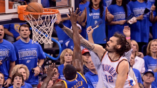 Steven Adams slammed down a dunk over Draymond Green in the second quarter