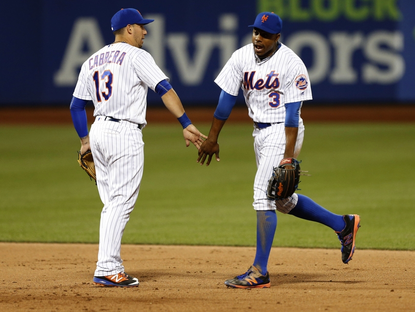 Relief pitchers help Mets beat Royals