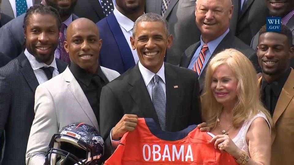 Obama Welcomes Broncos to White House