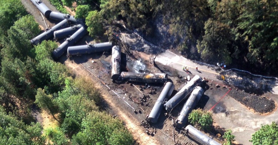 More than Half of Oil from Derailed Cars Moved to The Dalles