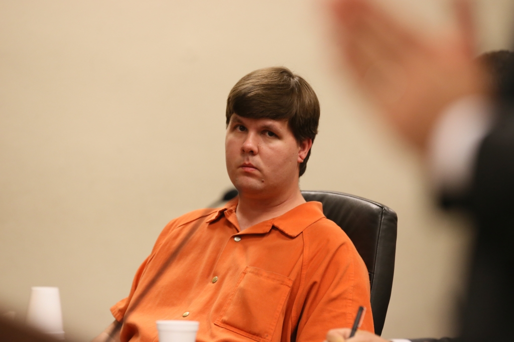 Justin Ross Harris the Georgia man facing murder charges in his 22-month-old son's hot car death in 2014 has been indicted on eight charges of'sexting with minors according to court documents