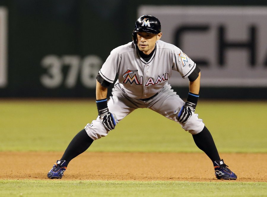 Miami Marlins center fielder Ichiro Suzuki leads off of second base against the Arizona Diamondbacks in the sixth inning during a baseball game Saturday