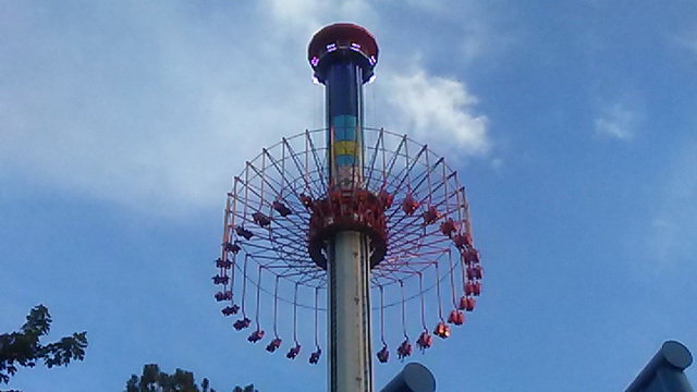 Riders Left Stranded After Carowinds Power Failure