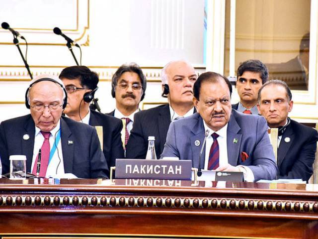 President Mamnoon Hussain along with the Pakistani delegation at the 16th Shanghai Cooperation Organisation's Summit at Uzbekistan