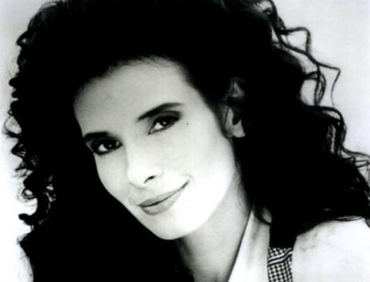 Theresa Saldana