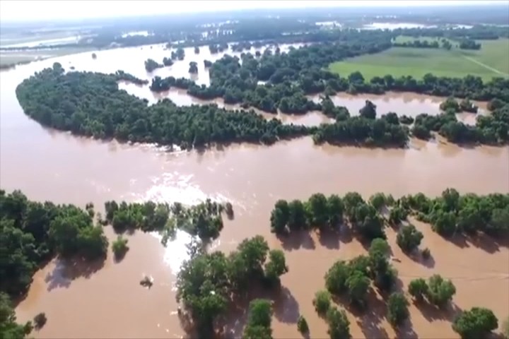 Atmosphere unloads, flooding soaks Plains, Southeast