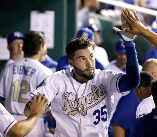 Hosmer homers, drives in 4, as Royals top White Sox 7-2