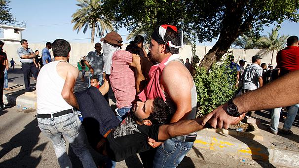 Protesters try to break into Baghdad Green Zone again