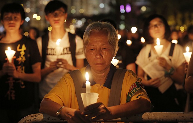 Thousands gather for Tiananmen anniversary