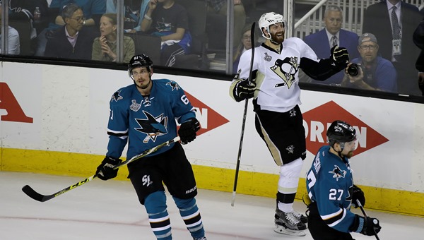 Malkin stars as Penguins win, take 3-1 Final lead