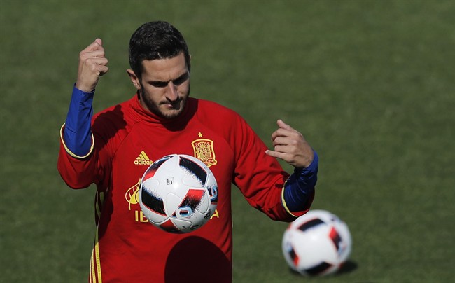 Spain's Koke attends a training session at the Sports Complex Marcel Gaillard in Saint Martin de Re in France Thursday