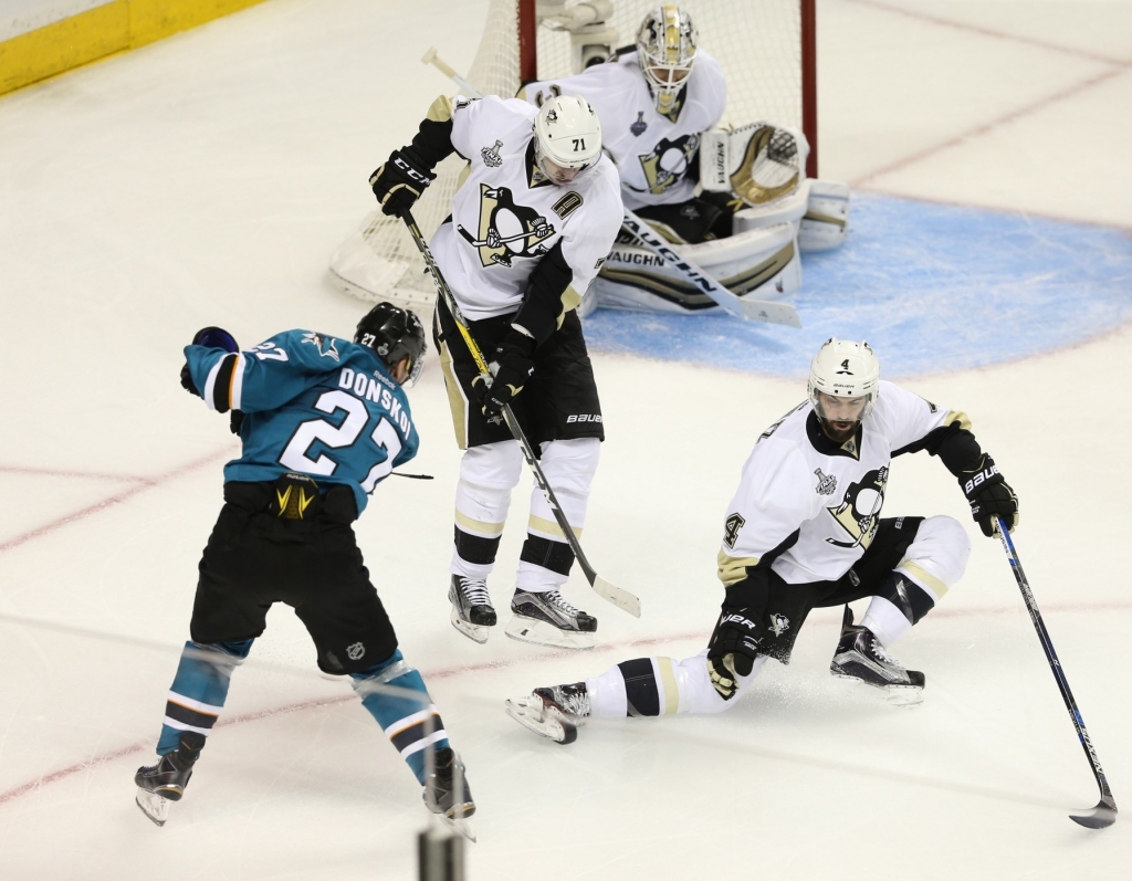 Stanley Cup Sharks edge Penguins in Game 3 3-2/OT