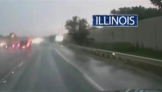 Stormy weather moves across the Midwest... including Illinois