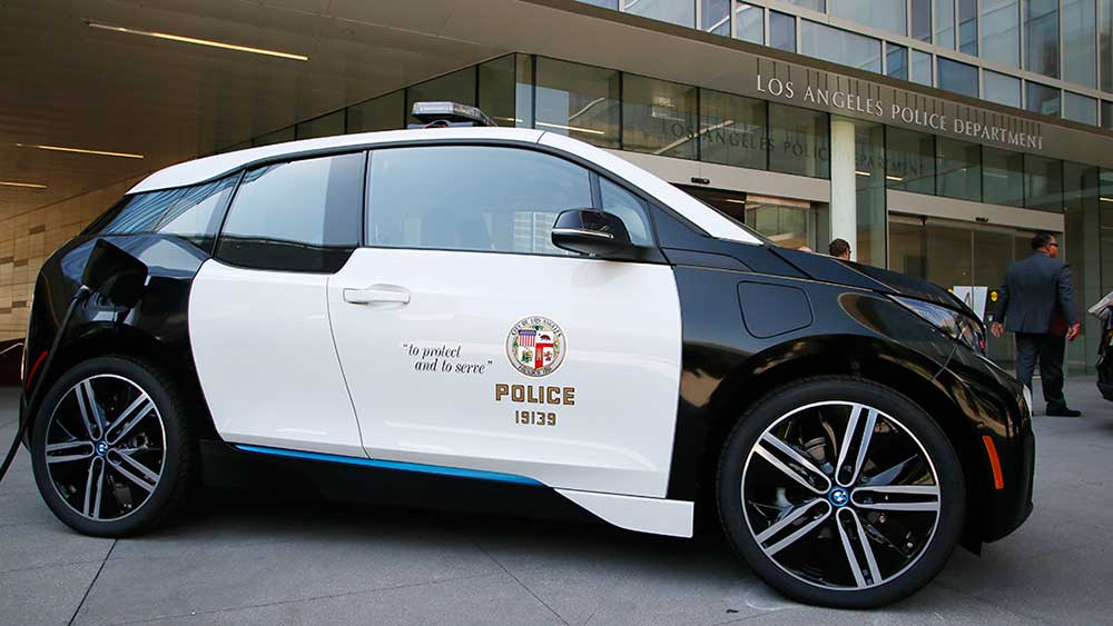 The Los Angeles Police Department awarded a contract to BMW for 100 i3 electric vehicles